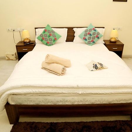 Zostel South Delhi Pansiyon Yeni Delhi Dış mekan fotoğraf