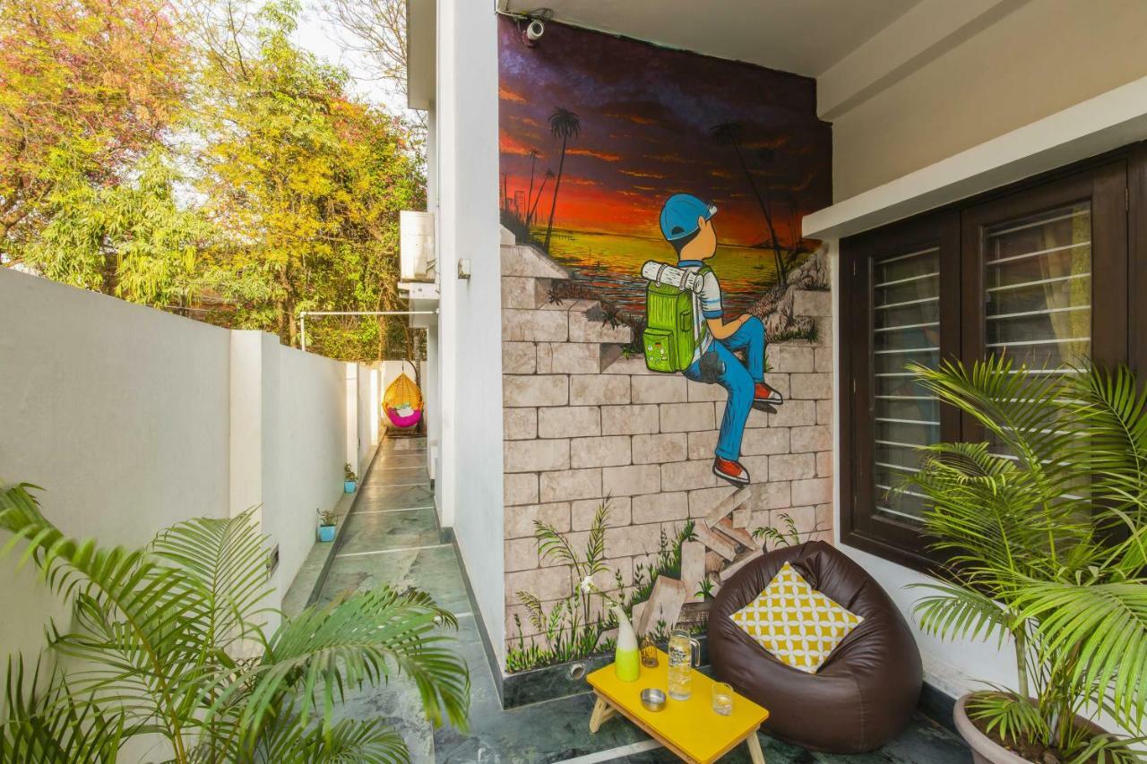 Zostel South Delhi Pansiyon Yeni Delhi Dış mekan fotoğraf