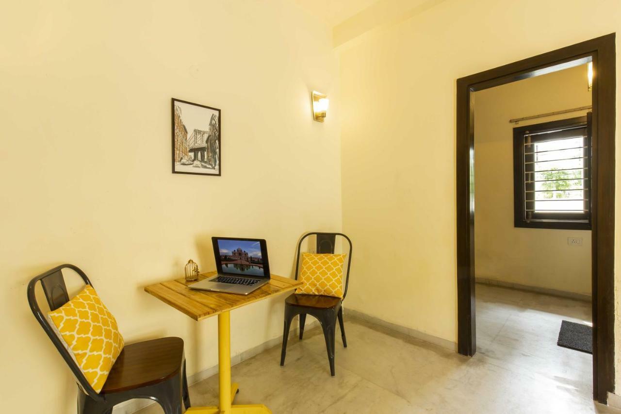 Zostel South Delhi Pansiyon Yeni Delhi Dış mekan fotoğraf