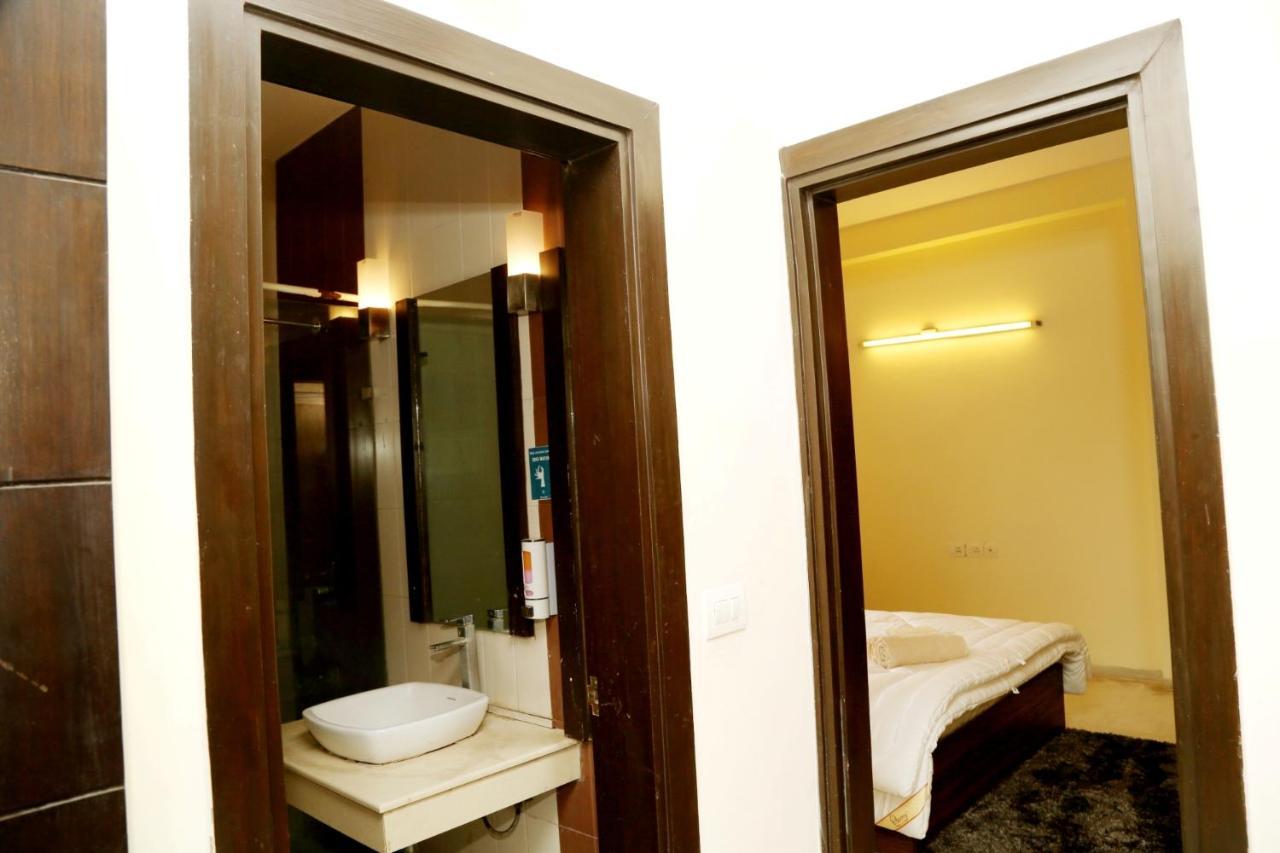 Zostel South Delhi Pansiyon Yeni Delhi Dış mekan fotoğraf